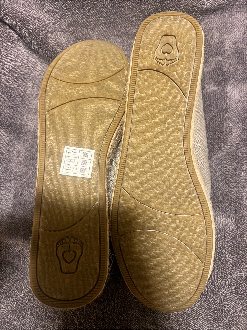 Skechers BOBS Light Beige Canvas Slip-On Flats - Picture 4 of 4